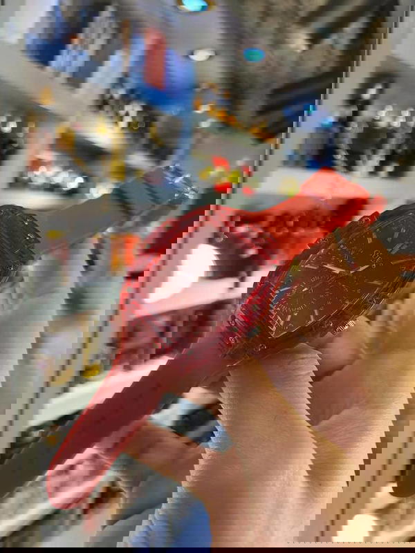 GUESS  Image 3 Preview