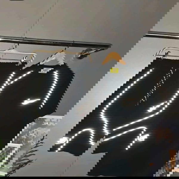 ترنج شورت نايك شريط بينور Image 1 Preview