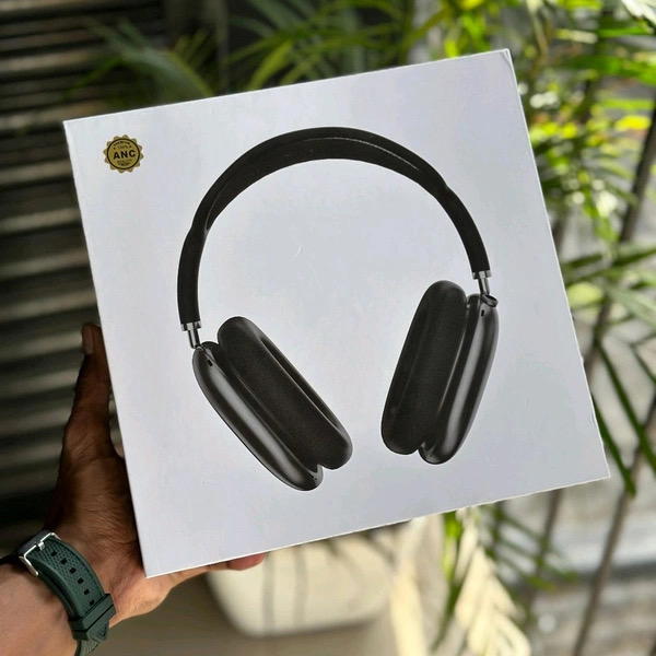 AirPods Max Black Preview Image