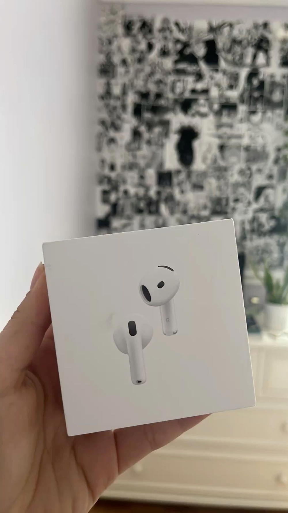 AirPods Pro 4 Preview Image