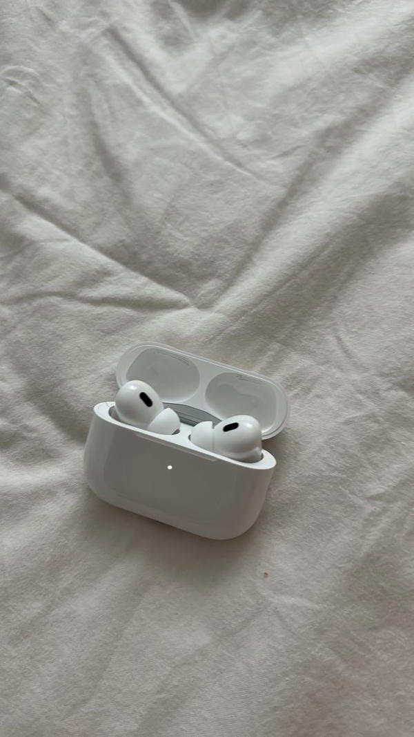 AirPods Pro  Image 2 Preview