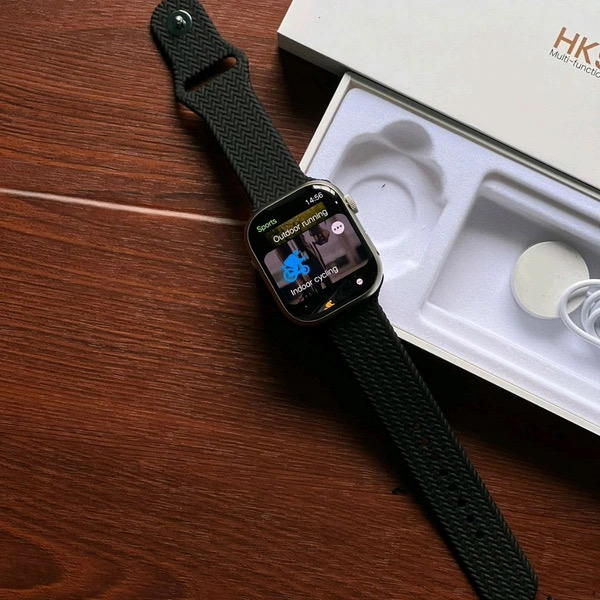 HK9 Pro With 2Strap Image 4 Preview