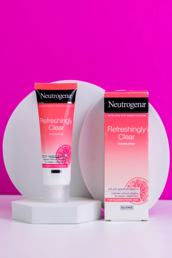 مرطب منعش (ماركة NEUTROGENA) Image 3 Preview