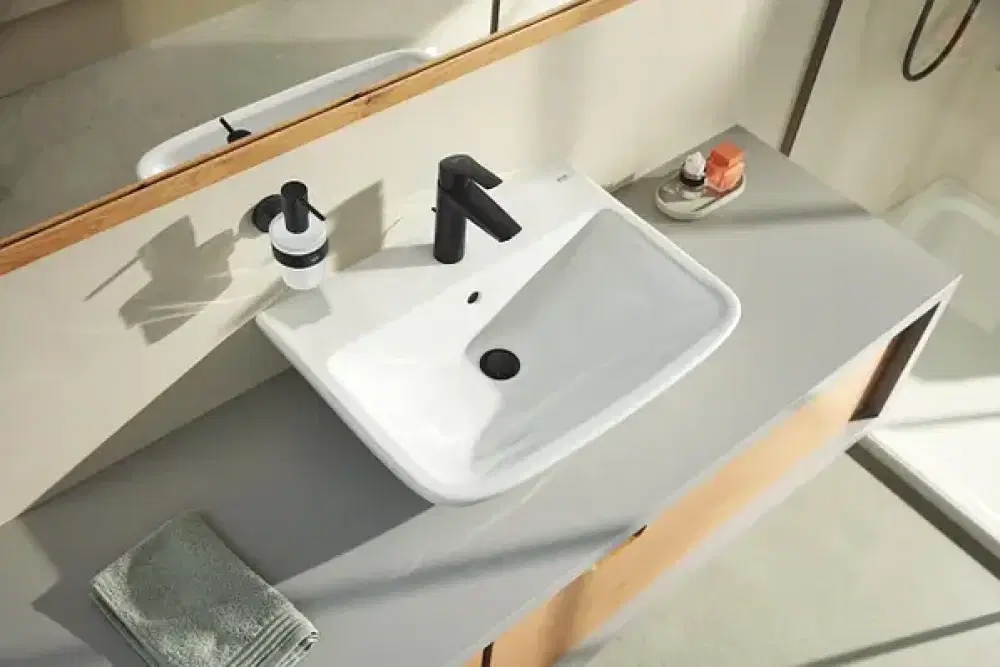 233222433خلاط حوض جروهي يوروسمارت أسود مطفيGrohe  Preview Image