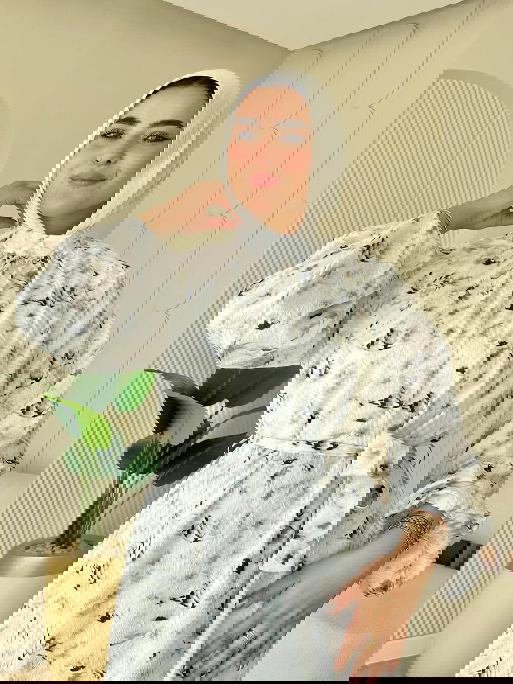 فلاور دريس Preview Image