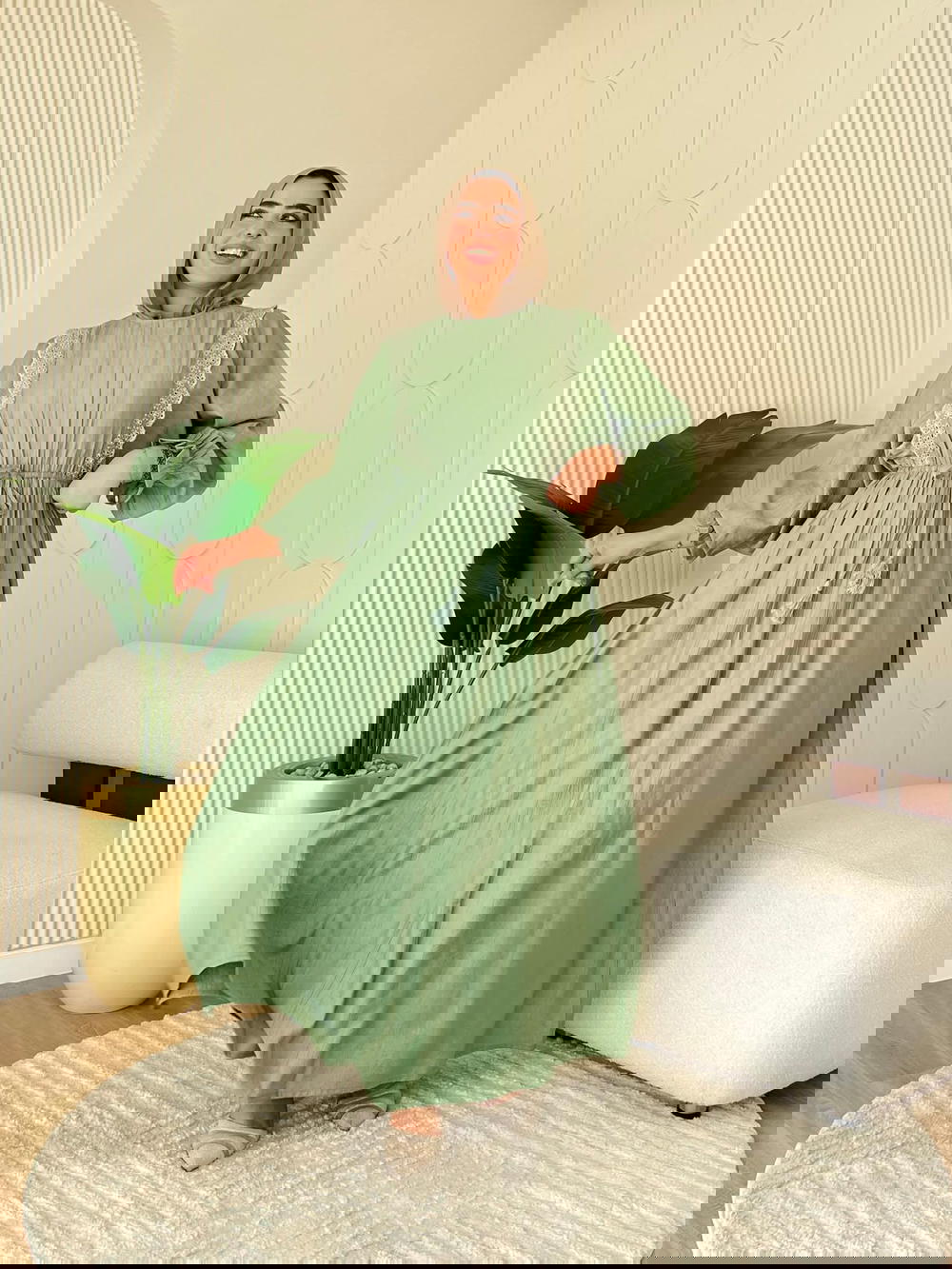 فستان كتان جلاكسي بلمسة دانتيل ناعمة" Preview Image
