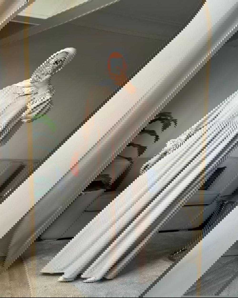 فستان قطيفه زراير Preview Image