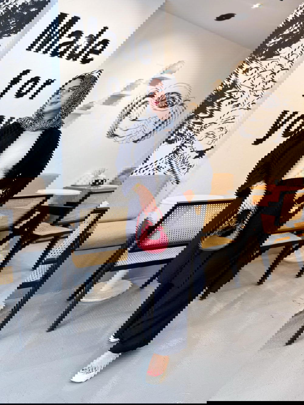 سوت كتان قطعتين Preview Image