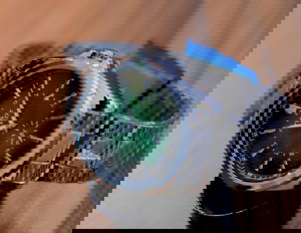 ️ساعة معدن تيسوت Image 3 Preview