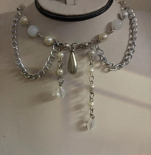 Royal Necklace ✨ Image 1 Preview