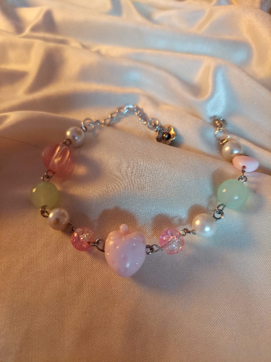 Strawberry 🍓 💗 bracelet Preview Image