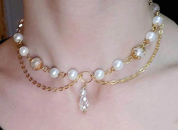 Gold and pearl necklace  Image 1 Preview