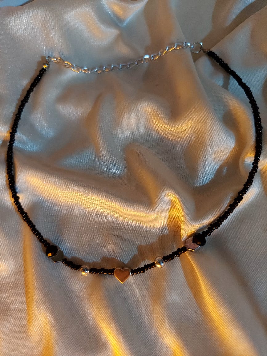 small elegant short necklace 🦋 Preview Image