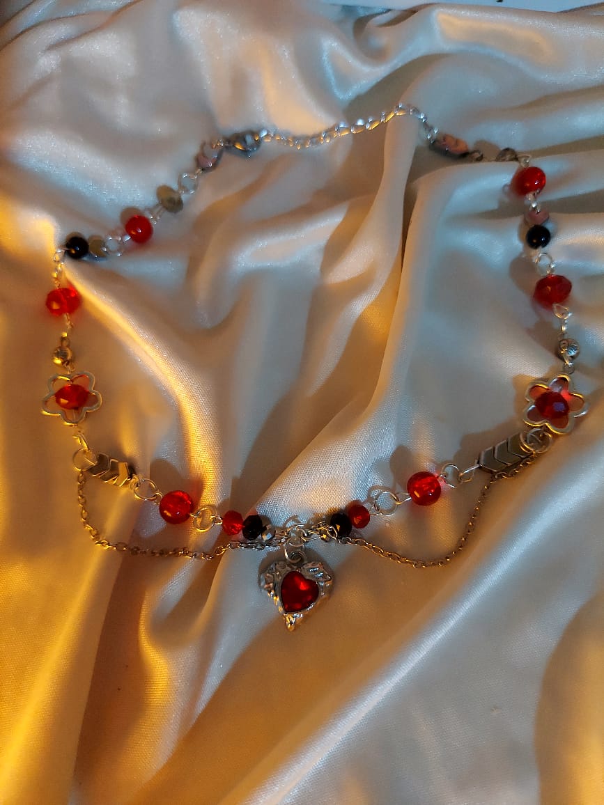 vampire necklace 💗 Preview Image