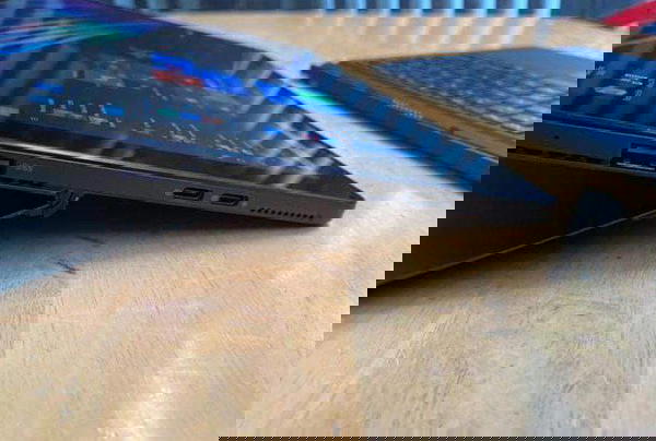 DELL latitude 5290 2-in-1 Image 4 Preview