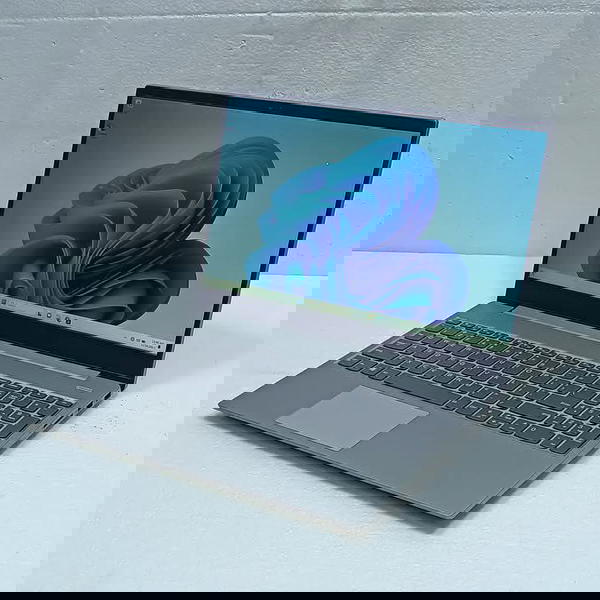 Lenovo IdeaPad Image 5 Preview