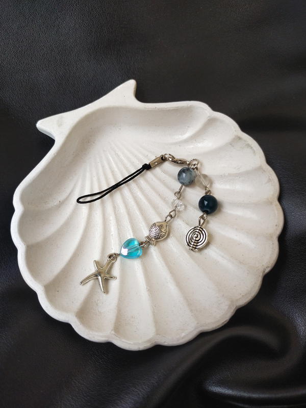 Fish charm Image 1 Preview