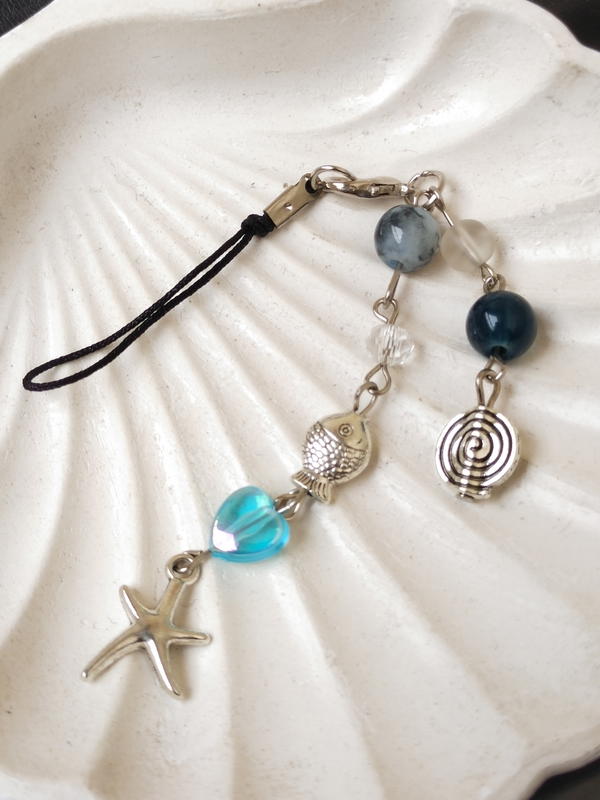 Fish charm Image 2 Preview