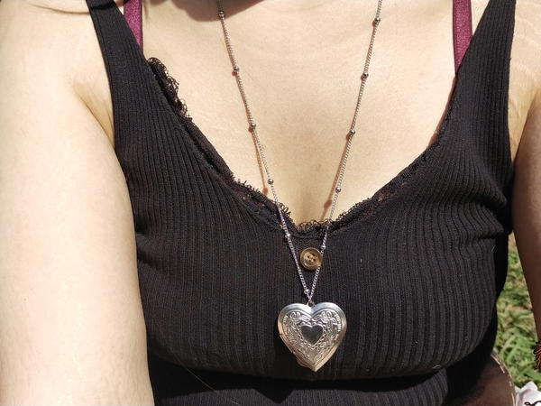 Locket necklace  Image 3 Preview