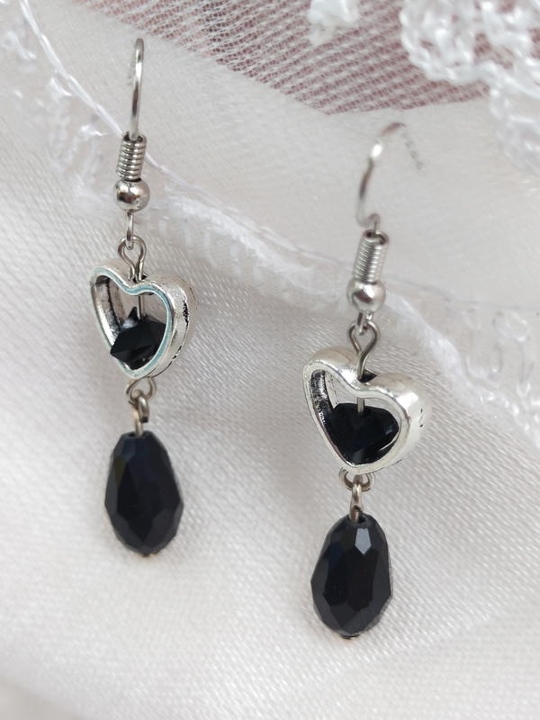 Black heart  Image 3 Preview