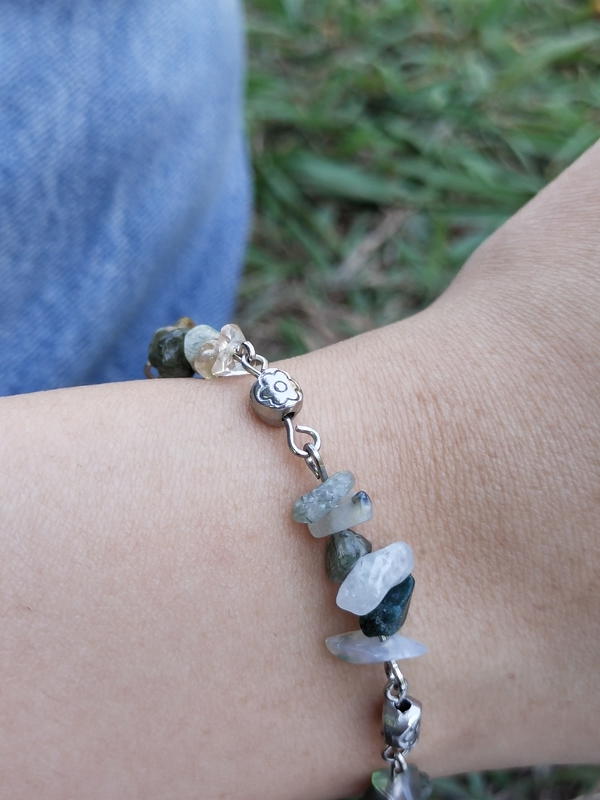 Flower bracelet  Image 2 Preview