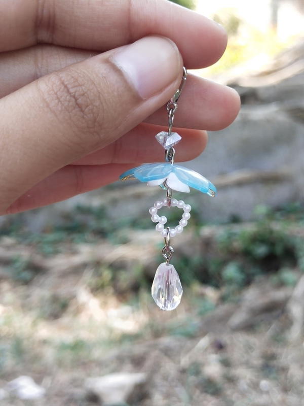 Flower charm Image 2 Preview