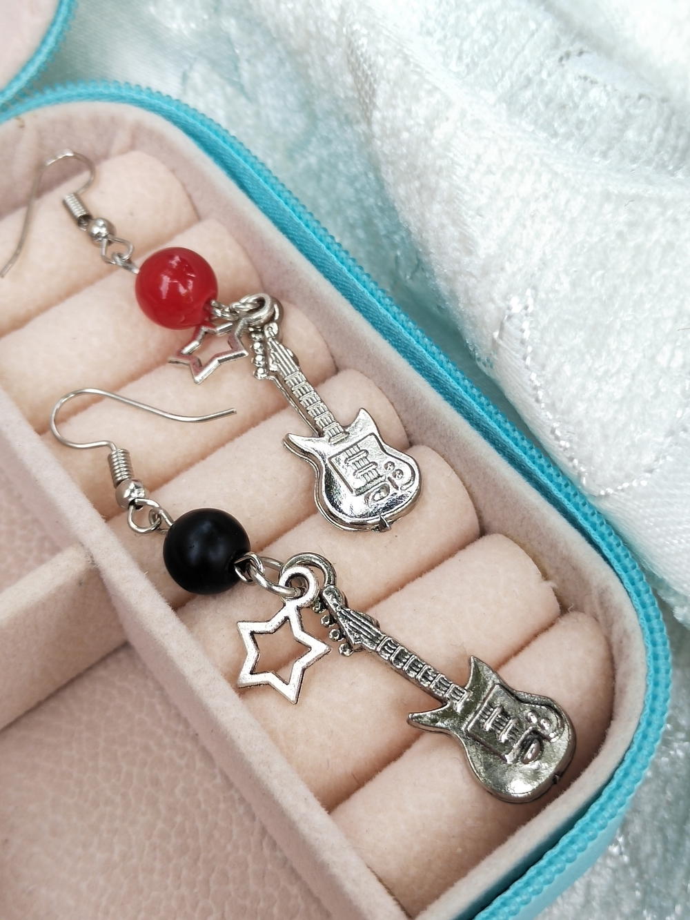 Rockstar earrings 1 Preview Image