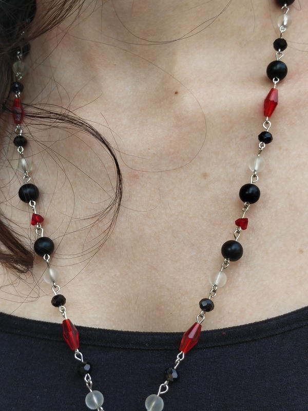 red necklace 4 Image 3 Preview