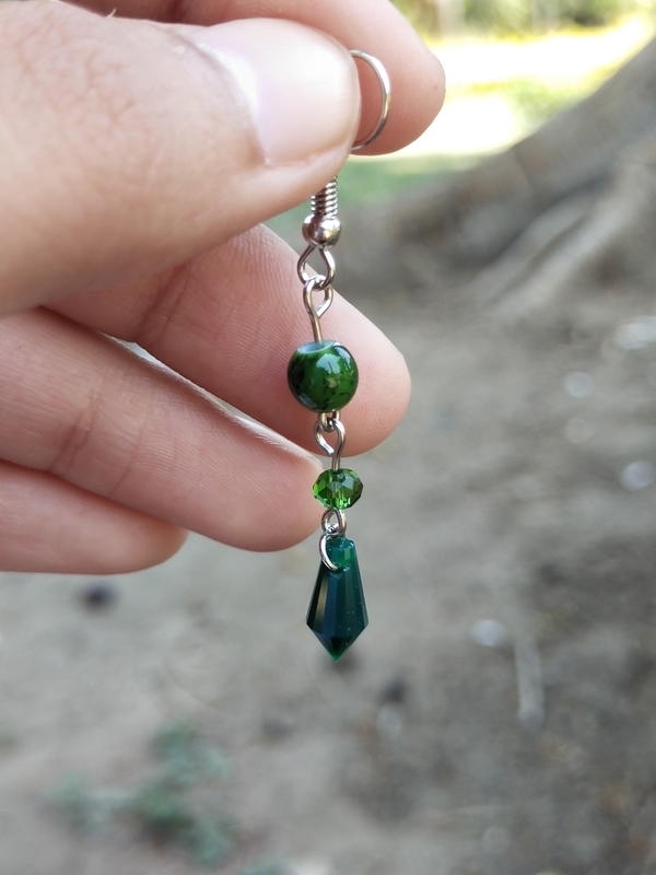 Green crystal earrings  Image 4 Preview