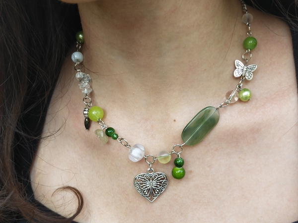 Green necklace 1 Image 2 Preview
