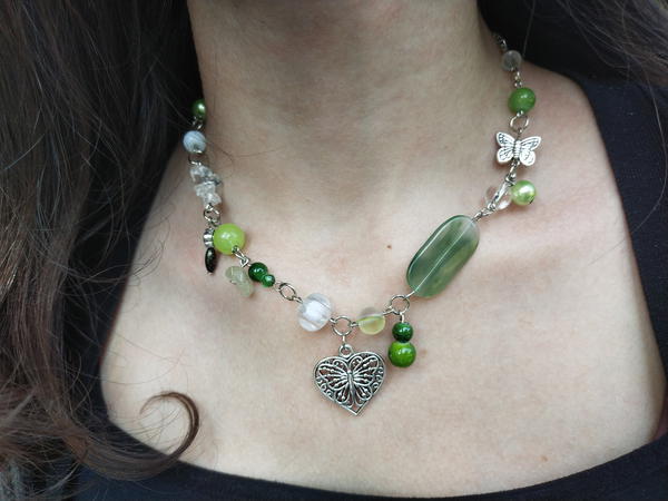 Green necklace 1 Image 3 Preview