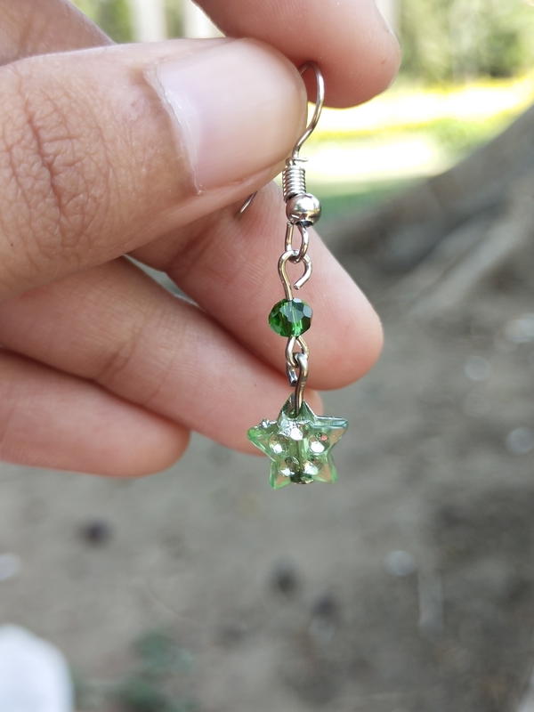 Green star earrings  Image 3 Preview