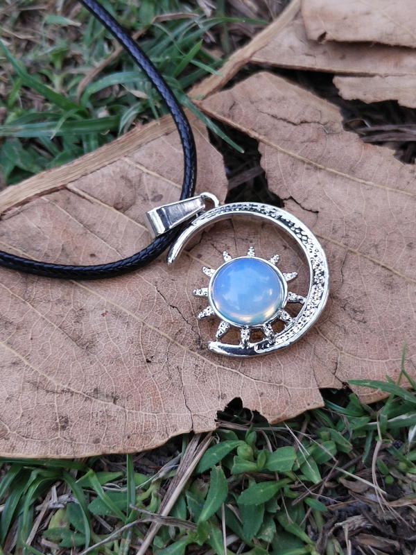 Iridescent witchy moon  Image 2 Preview