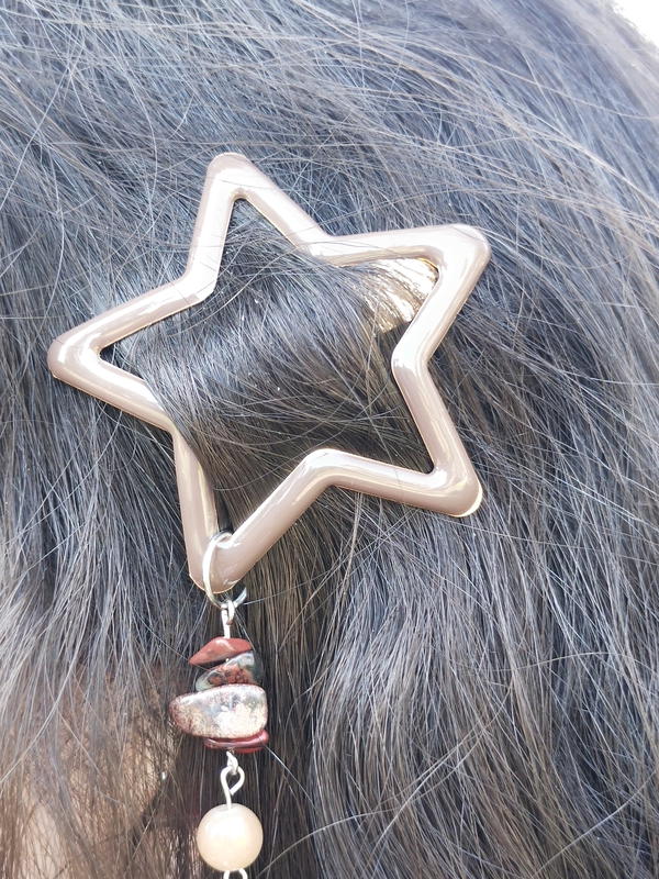 Brown star clips  Image 3 Preview