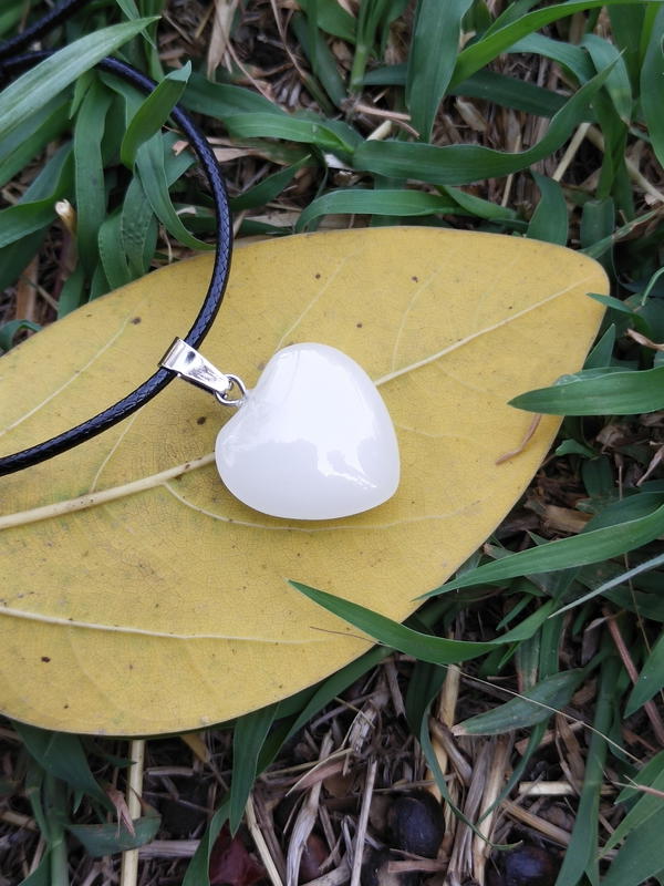 white heart Image 1 Preview