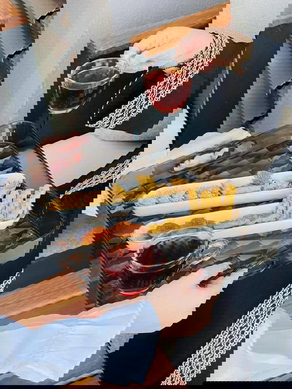 صنيه تقديم اكريليك  Image 2 Preview