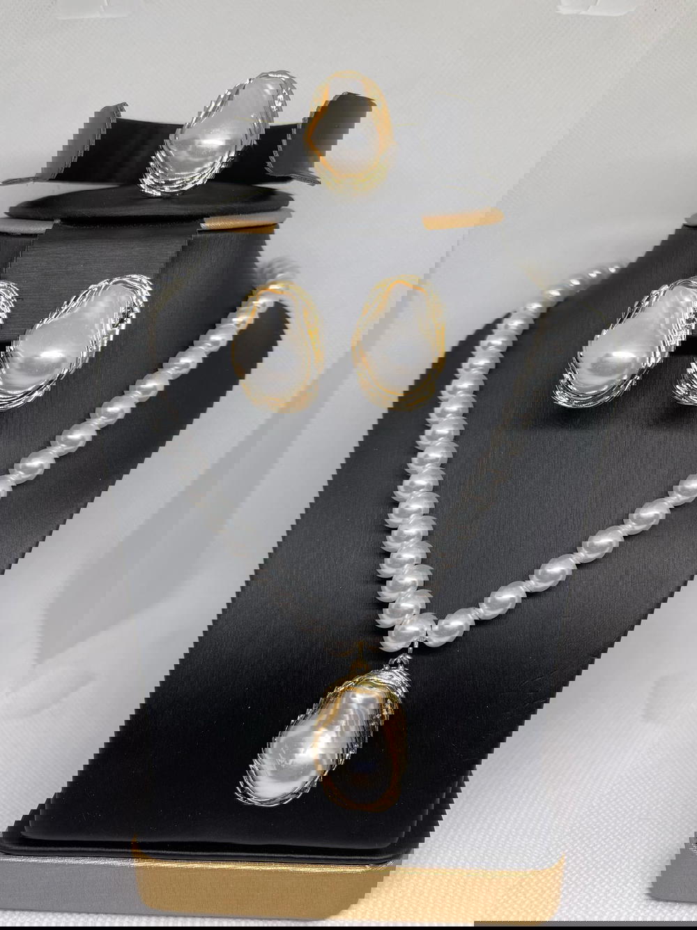 طاقم لؤلؤ  Preview Image