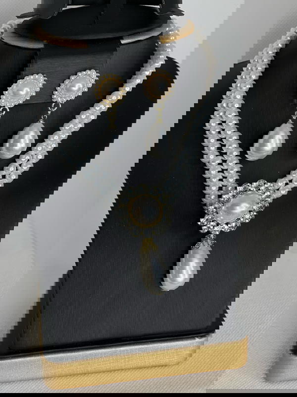 طوق وأقراط بسيط  Image 1 Preview