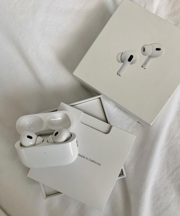 AirPods pro Image 1 Preview