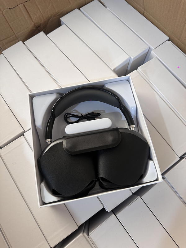 black airpods max Image 2 Preview