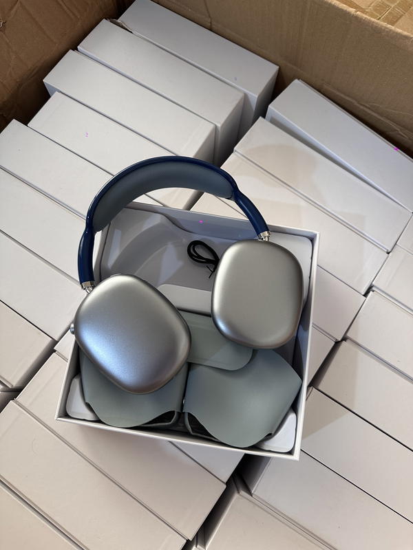 blue airpods max Image 3 Preview