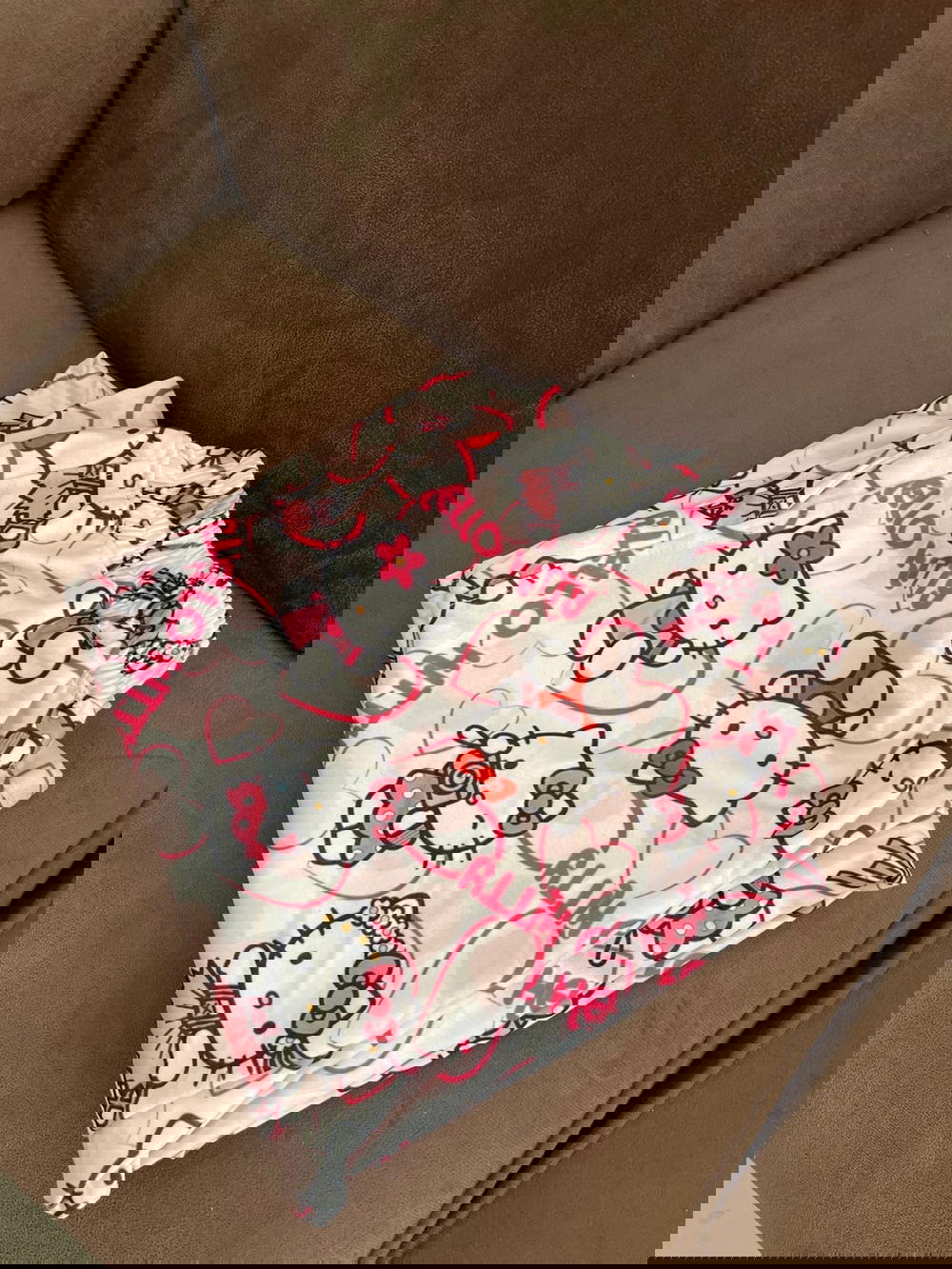 hellow kitty Preview Image