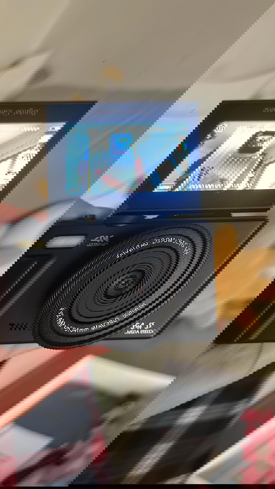 lence me digital camera Preview Image