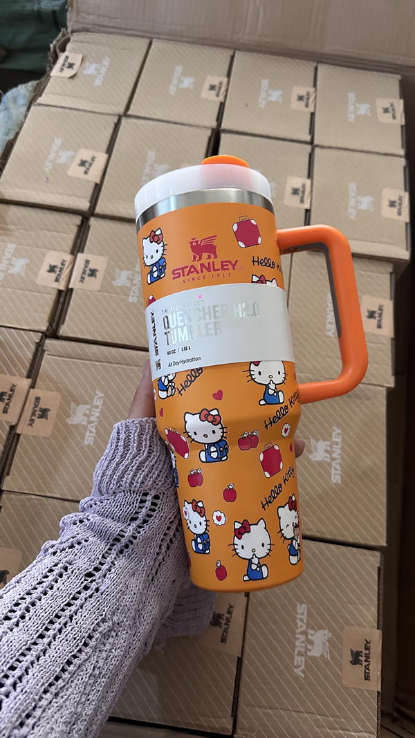 orange&hellokitty stanlycup Image 1 Preview