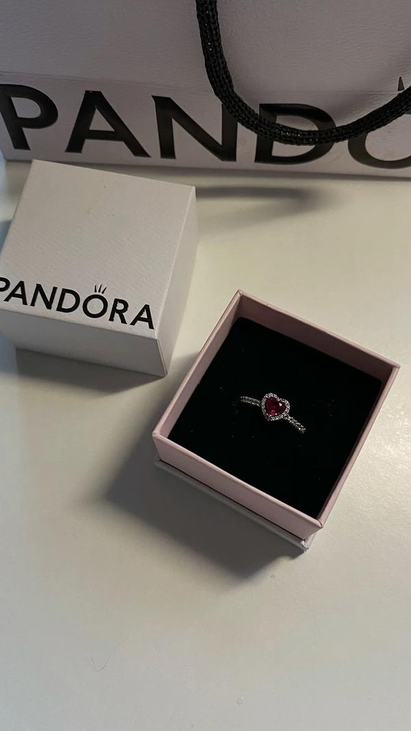 💍pandora rings with package  Image 1 Preview