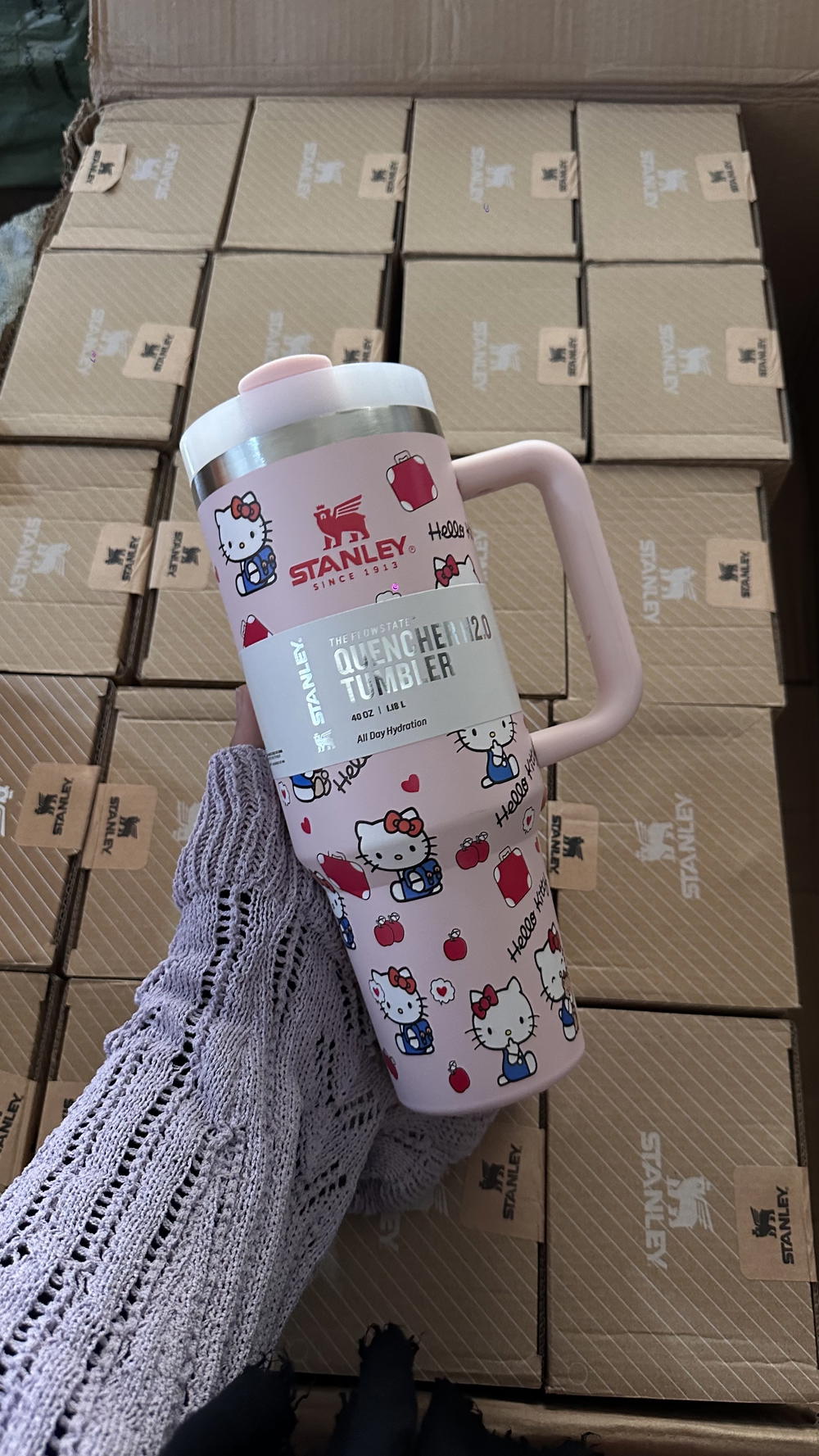 pink&hello kitty stanlycup Preview Image