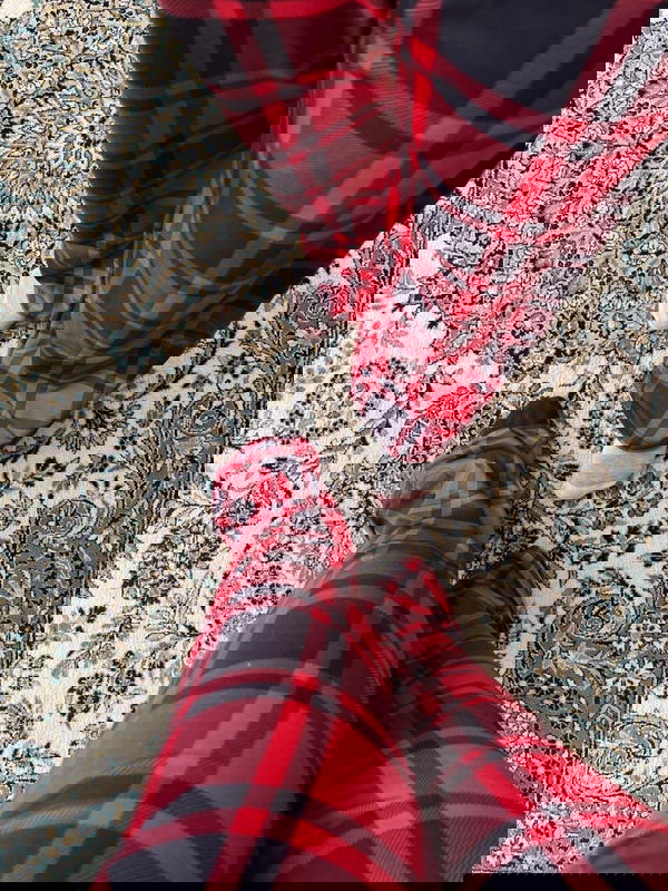 red pants Image 1 Preview