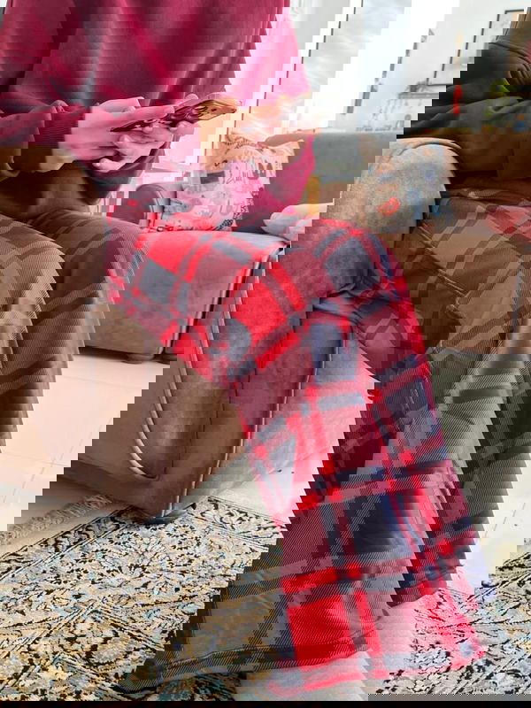 red pants Image 2 Preview