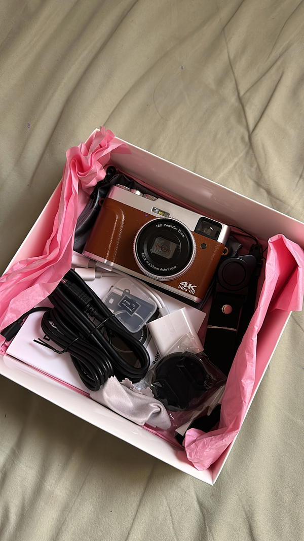 Brown digital cam box Image 1 Preview
