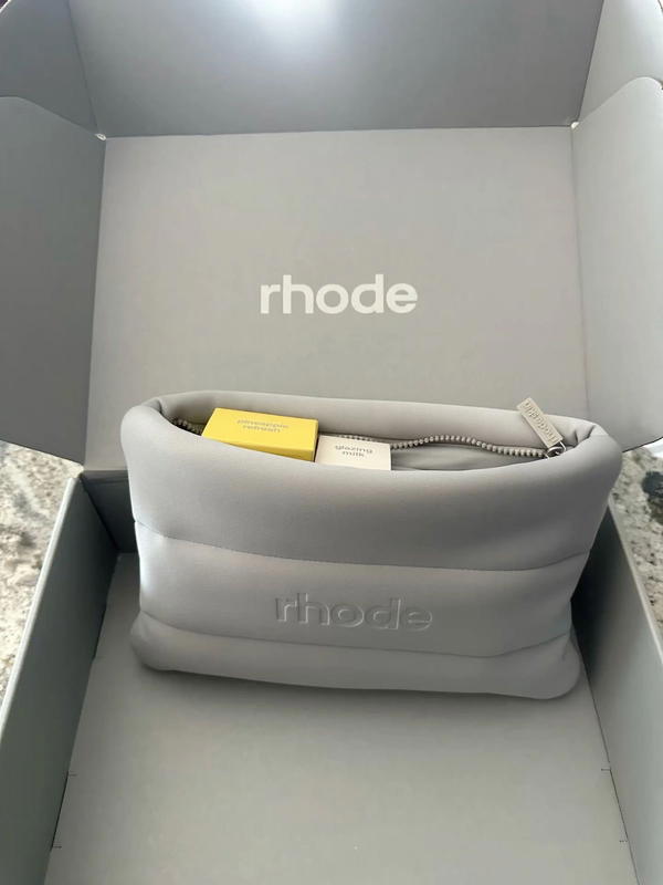 Rhode makeup bag Image 5 Preview